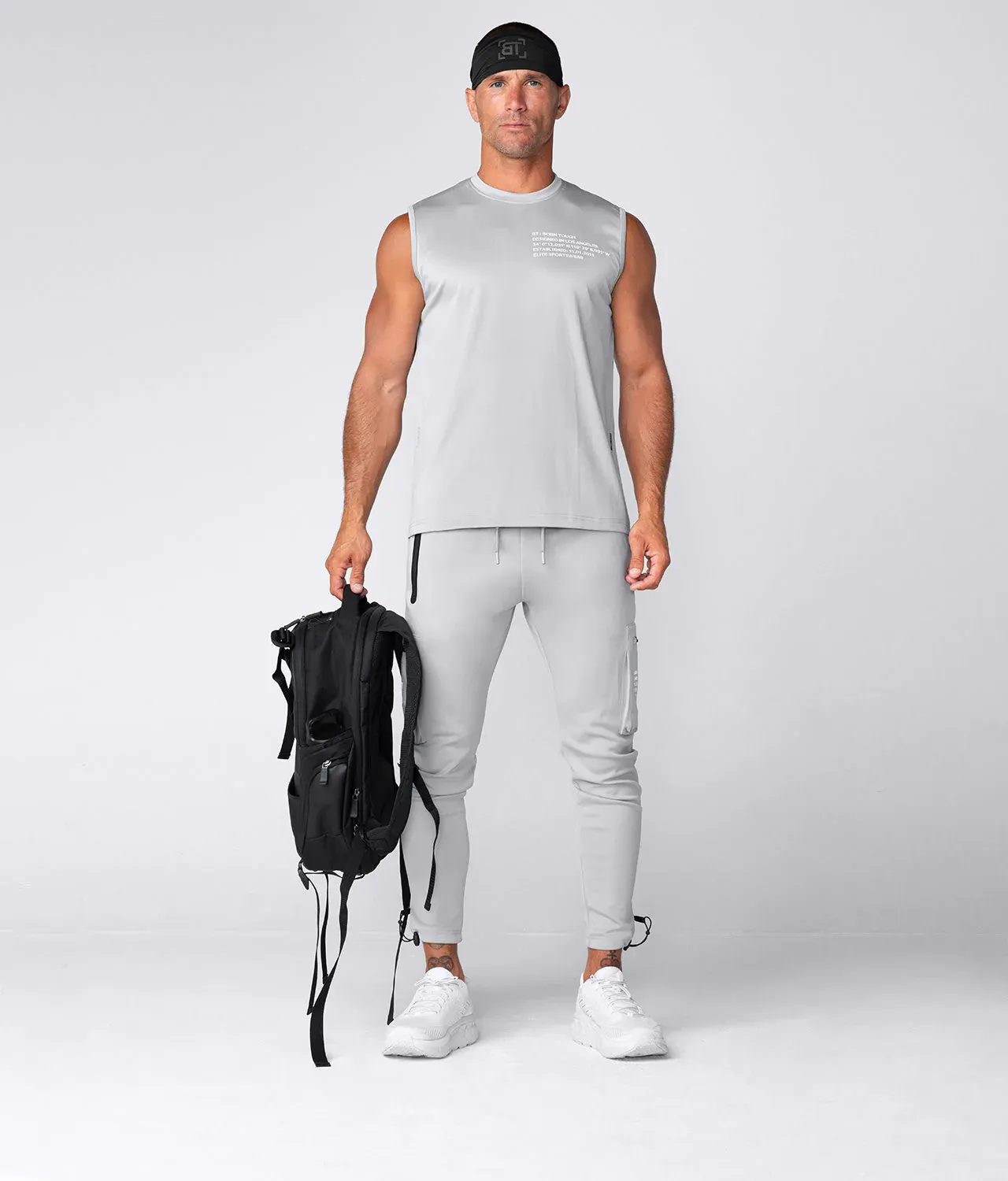 8700 . Momentum Regular-Fit Jogger - Grey