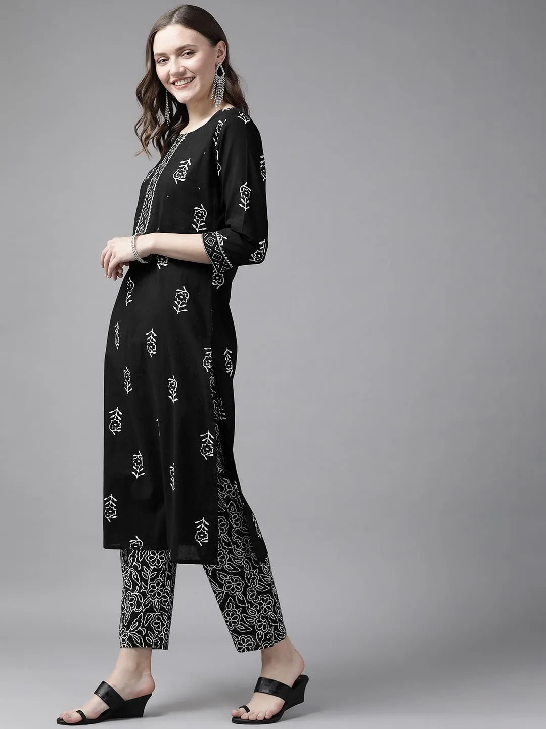 Black & White Printed Dupatta Set