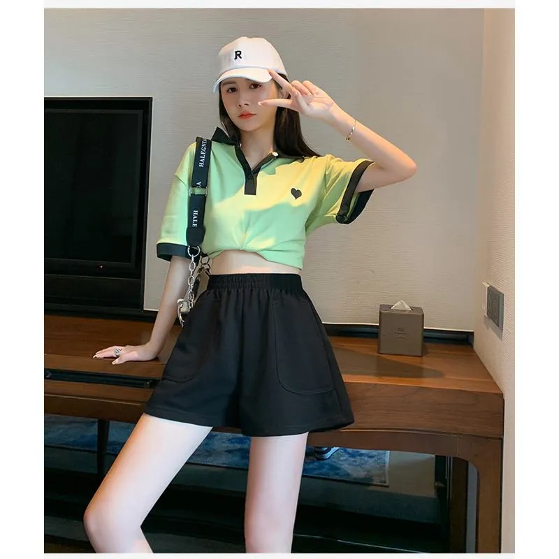 Loose-Fit Casual High-Waisted Sports Chic Worn Outside Running Shorts