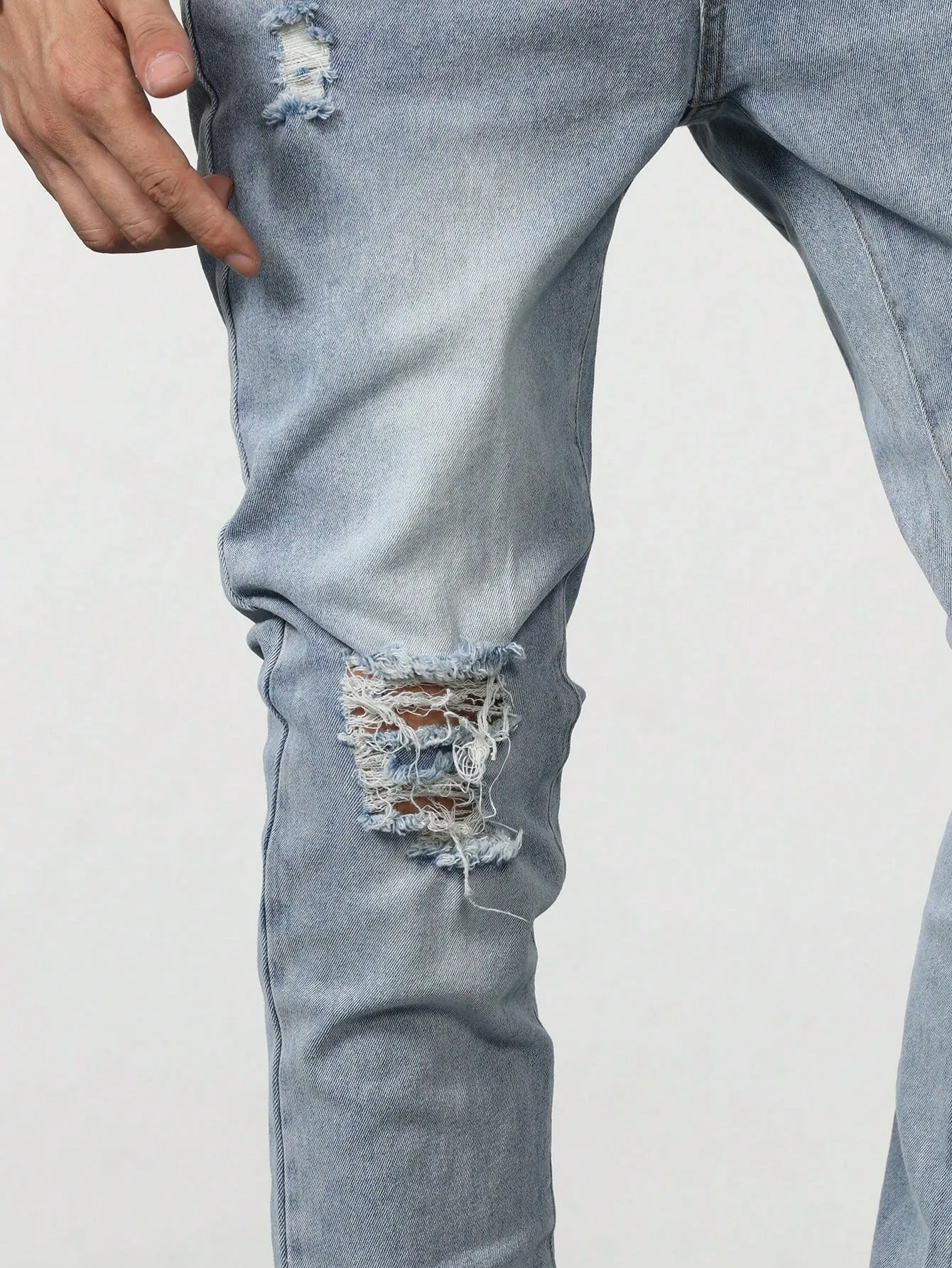 Manfinity LEGND Men Cotton Slant Pocket Ripped Jeans Slim Fit Long Frayed Jean Cargo Plain Light Blue Work Basic Husband