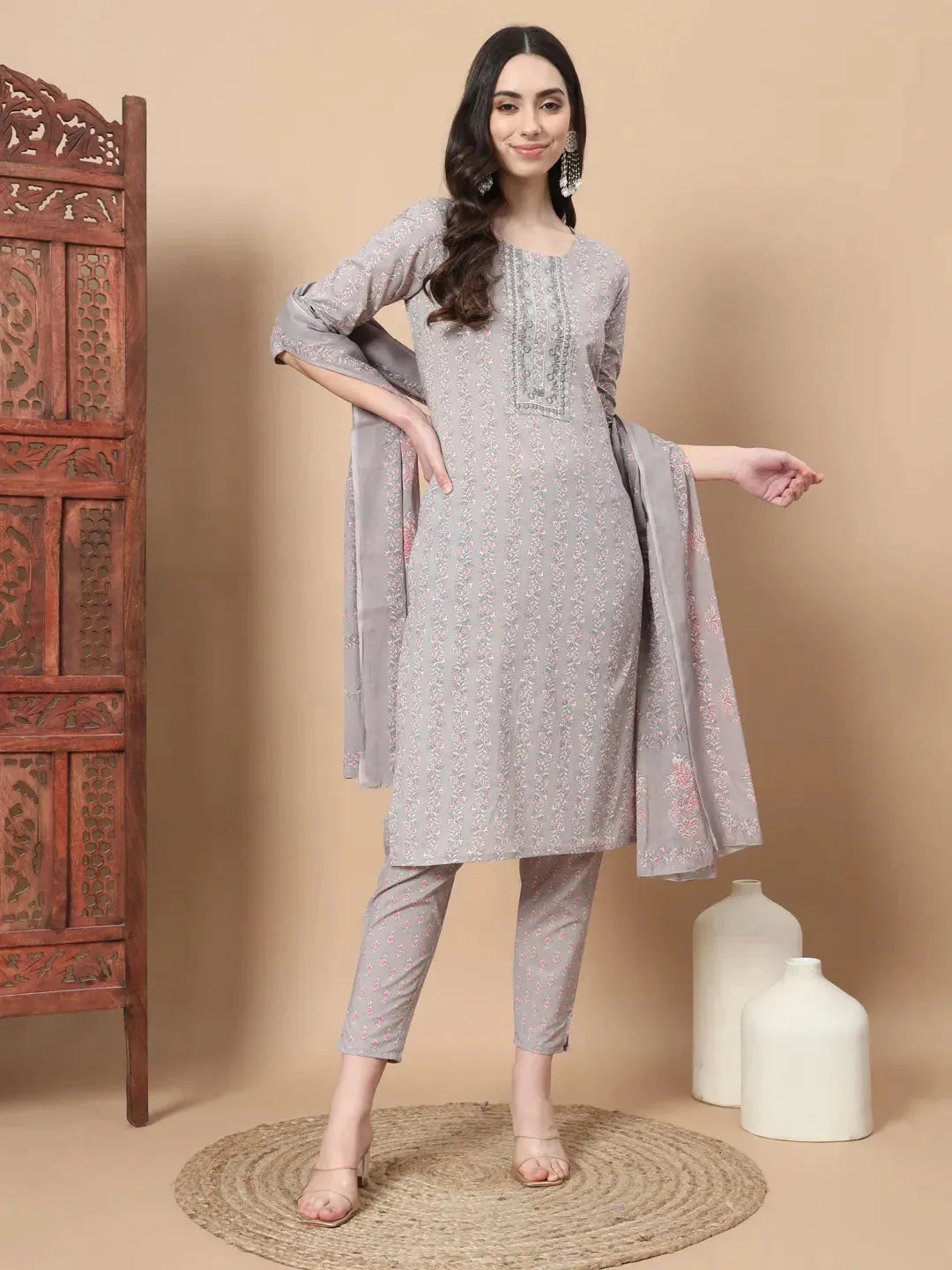 Mauve Ethnic Motifs,Thread_Work Straight Kurta Trouser And Dupatta Set