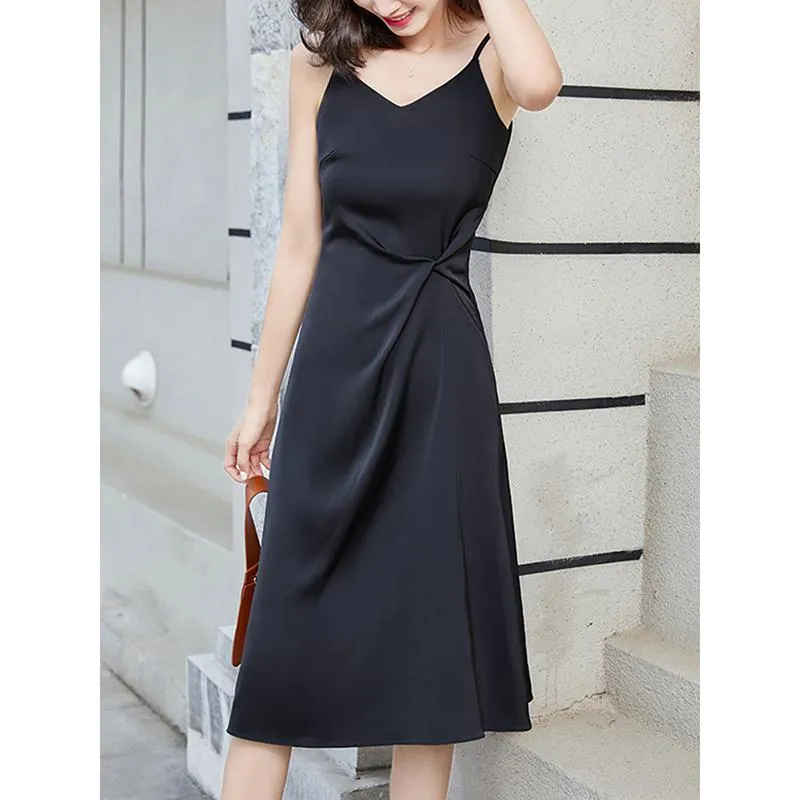 Slimming Chic Versatile Slim-Fit Dress