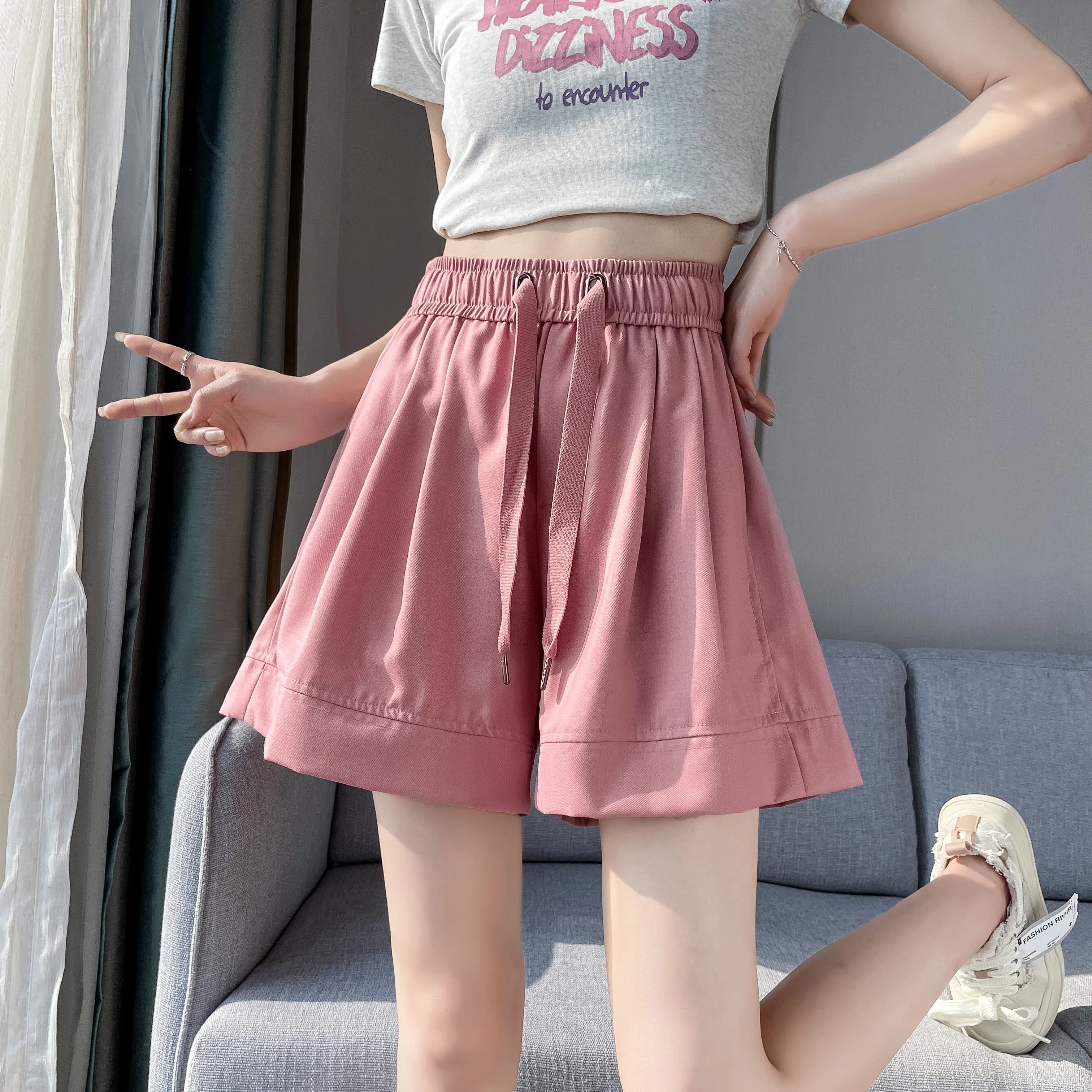 Thin Wide-Leg High-Waisted Loose-Fit Silky Drawstring Waist Sports Shorts