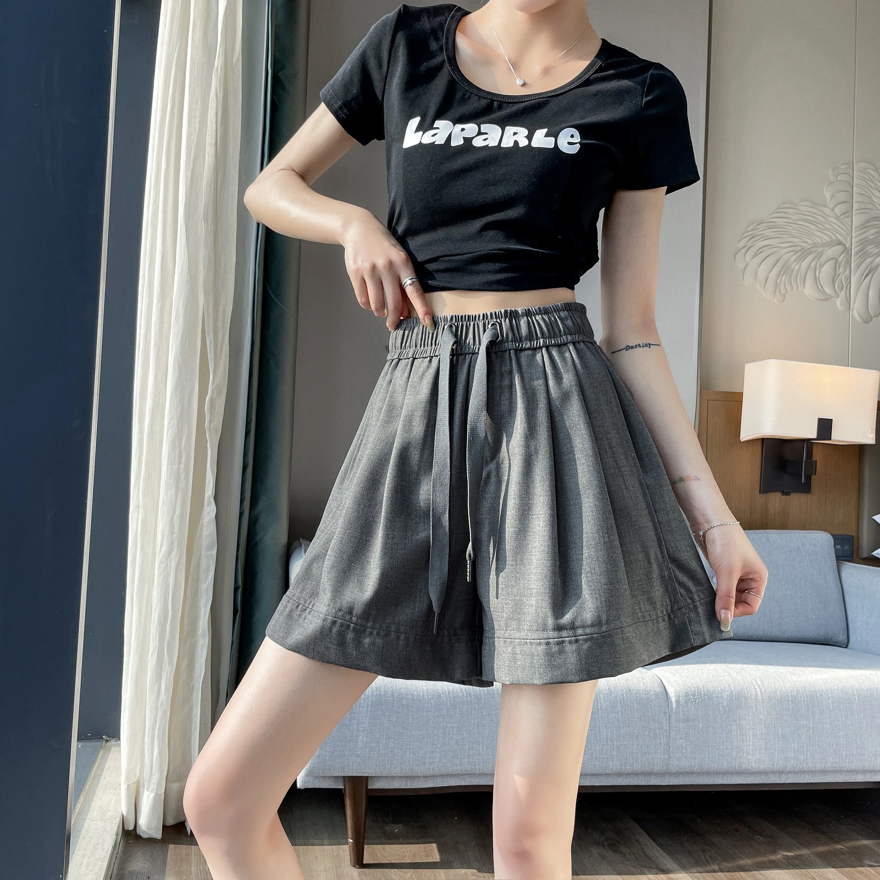 Thin Wide-Leg High-Waisted Loose-Fit Silky Drawstring Waist Sports Shorts